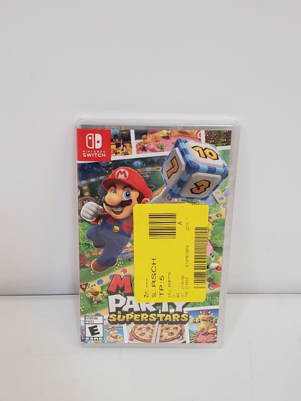 Photo 2 of Mario Party Superstars - Nintendo Switch Nintendo Switch Standard