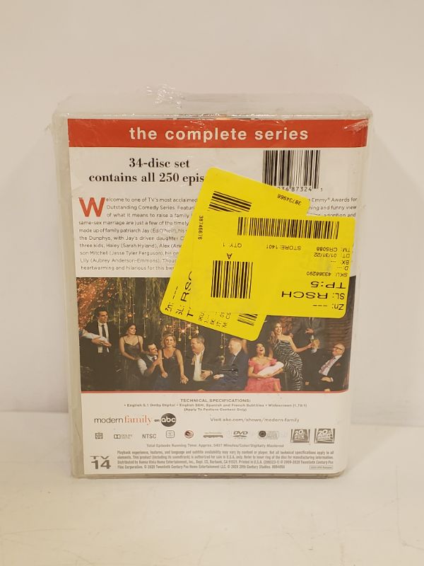 Photo 1 of Modern Family The Complete Series