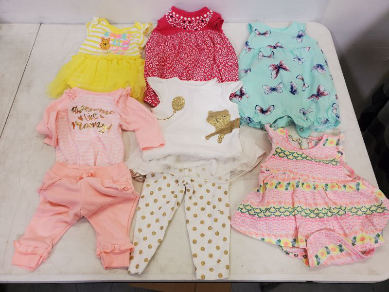 Photo 1 of 6 PIECE BABY GIRL OUTFIT LOT - CLOTHING SIZE VARIES (3M-9M)