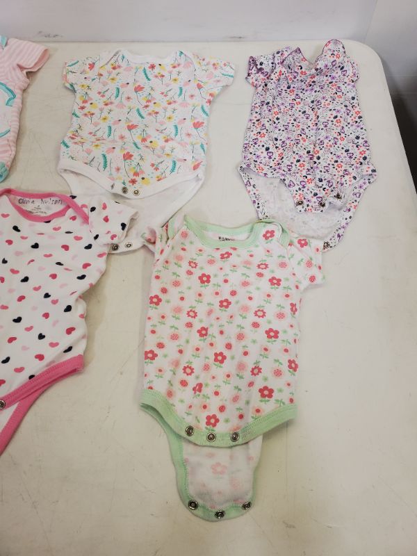 Photo 2 of 6 PIECE BABY GIRL ONESIES CLOTHING LOT -  SIZE VARIES (0M-9M)