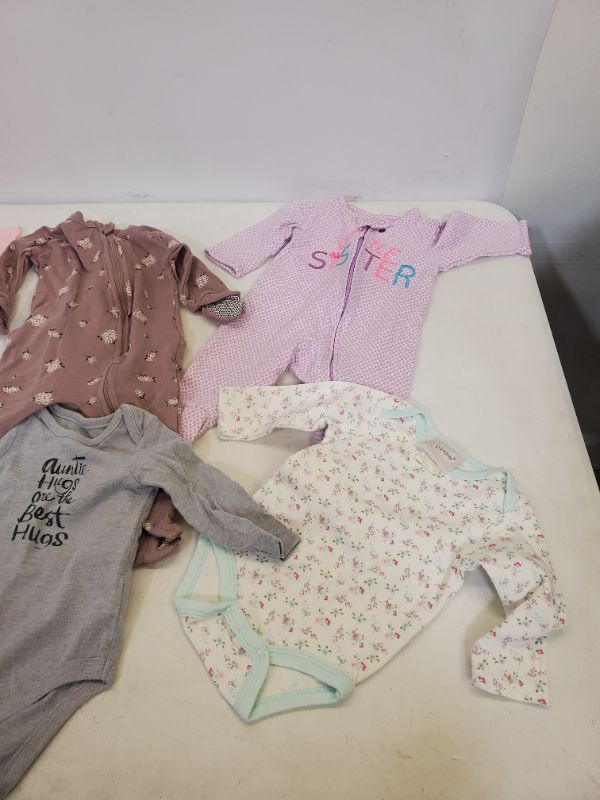 Photo 2 of 6 PIECE  BABY  LONG SLEEVE ONESIES LOT - SIZE VARIES  (0M-9M)