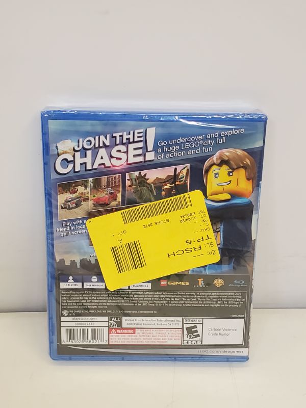 Photo 3 of LEGO City Undercover - PlayStation 4 Standard