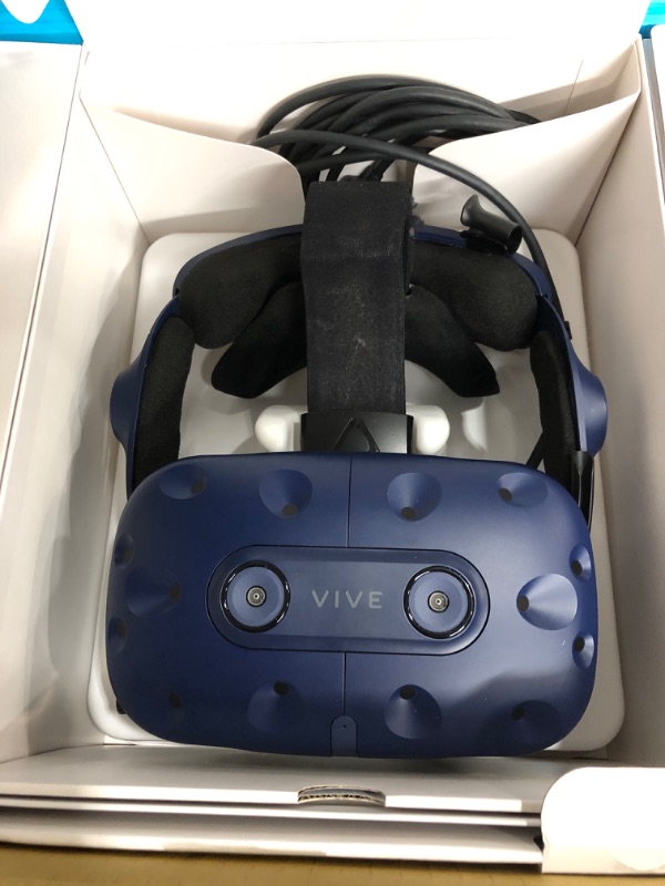 Photo 3 of ***PARTS ONLY*** USED HTC VIVE Pro Virtual Reality System