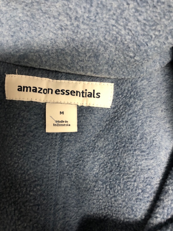 Photo 3 of size M
Amazon Essentials Men's Full-Zip Polar Fleece Jacket
