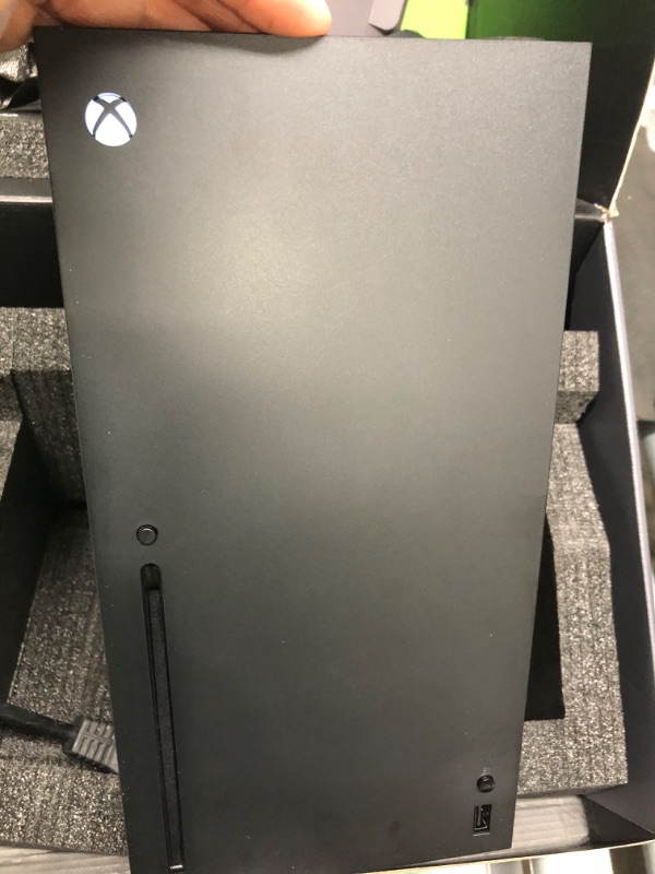 Photo 6 of Microsoft Xbox Series X 1TB Console Black RRT-00001
