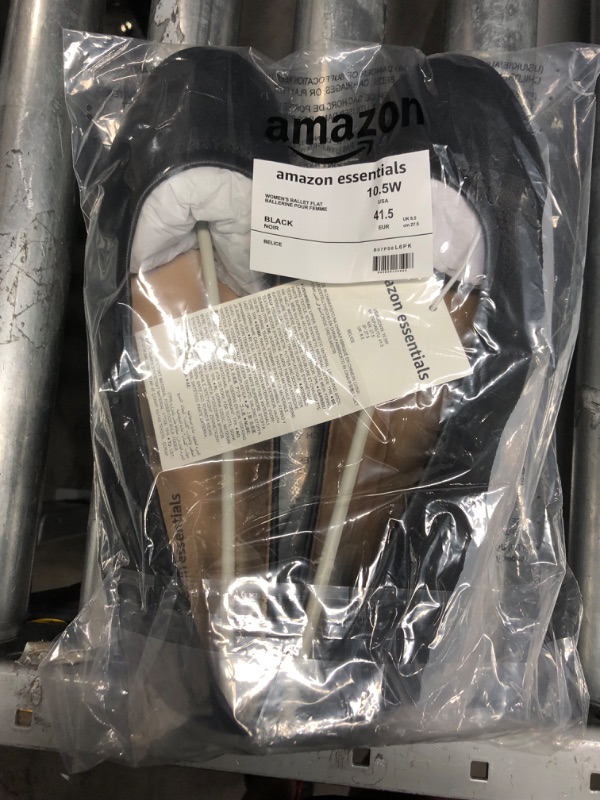 Photo 1 of Amazon Essentials Women's Belice Ballet Flat
