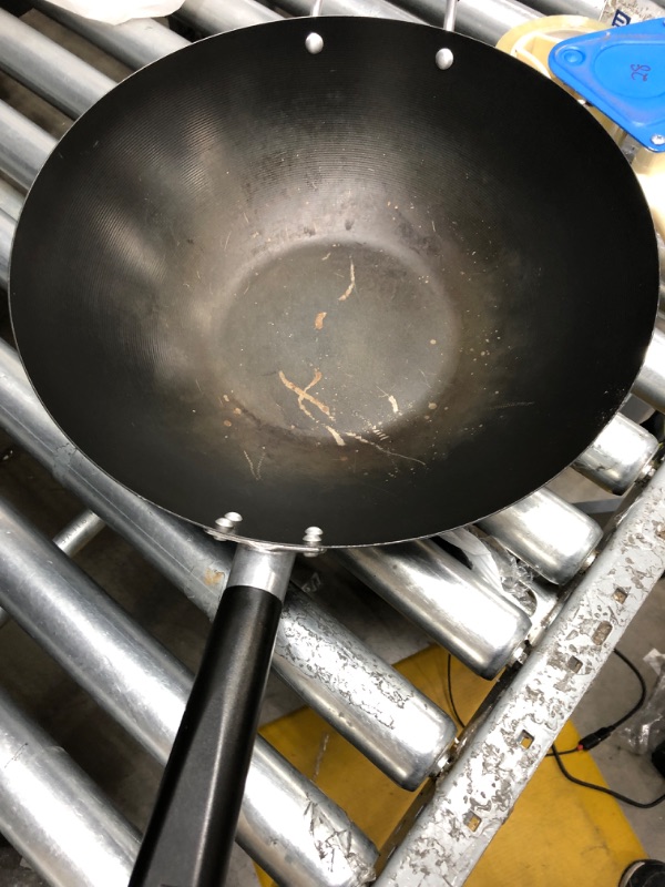 Photo 1 of 14" wok