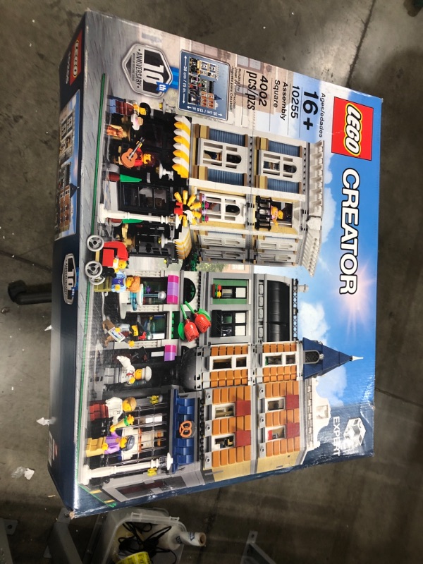 Photo 2 of LEGO Creator Expert Assembly Square 10255 Building Kit (4002 Pieces)