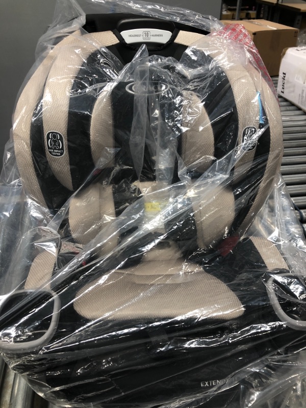 Photo 1 of Graco - Extend2Fit 3-in-1 Car Seat - Stocklyn