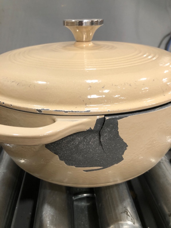 Photo 3 of Lodge EC6D07 Enameled Dutch Oven, 6 Quart, Sandalwood
