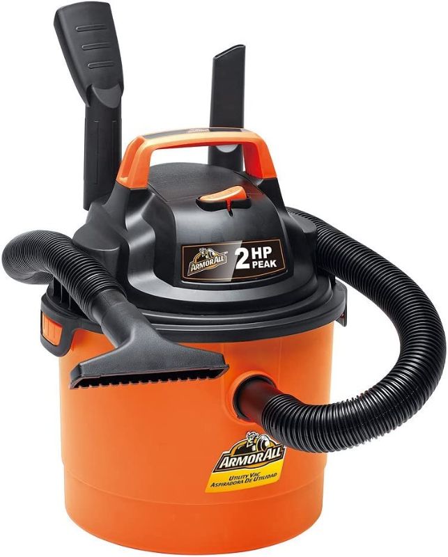 Photo 1 of (Used) Armor All - 2.5 Gallon 2 HP 1-1/4" Hose, Portable Wall Mountable Wet/Dry Utility Vac (VOM205P0901)
