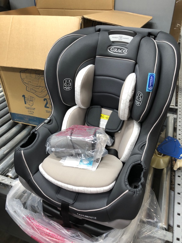 Photo 2 of Graco Extend2Fit Convertible Car Seat | Ride Rear Facing Longer with Extend2Fit, Redmond 2-in-1 Redmond