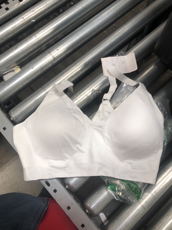 Photo 1 of True & Co Women's Soft Form V Neck Adjustable Strap Bra, 2X (42C-D, 44B)
