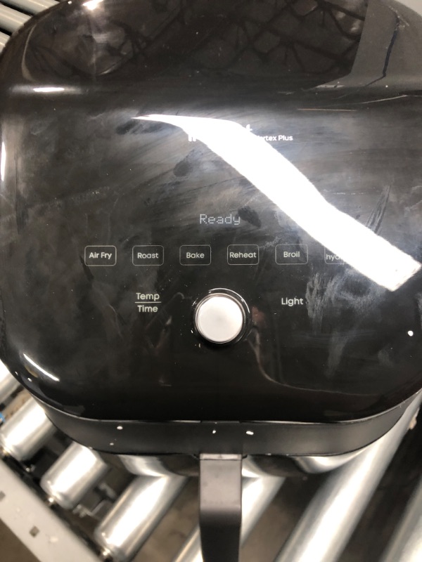 Photo 3 of ** TESTED** Instant Vortex Plus 6 qt. Black Air Fryer with ClearCook