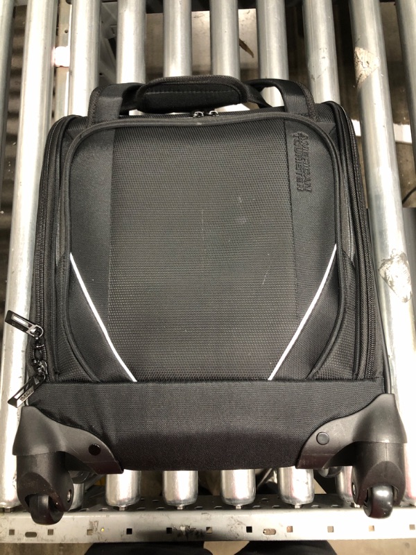 Photo 2 of Samsonite Zoom Turbo Underseater Spinner (Black)