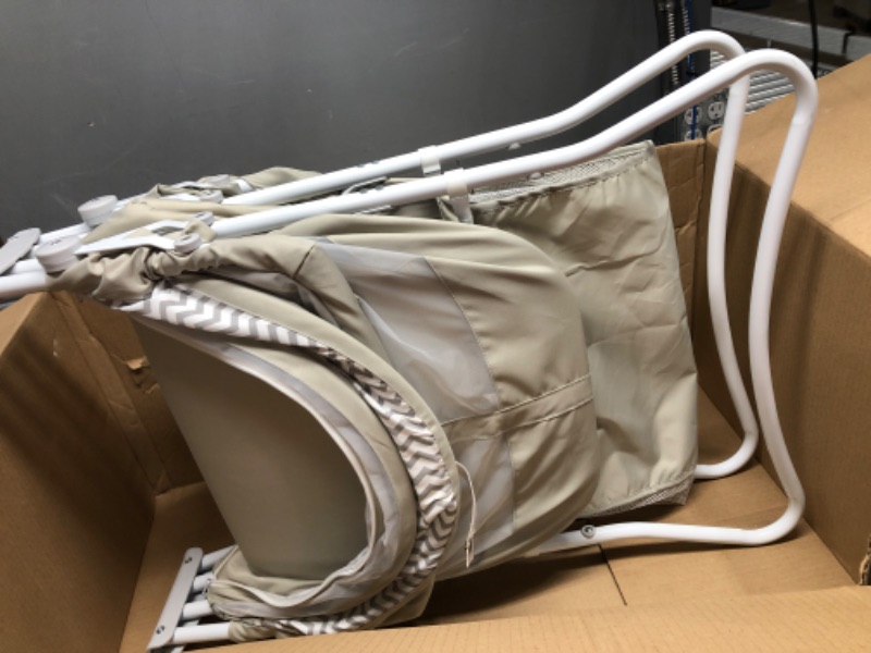 Photo 2 of Baby Bassinet