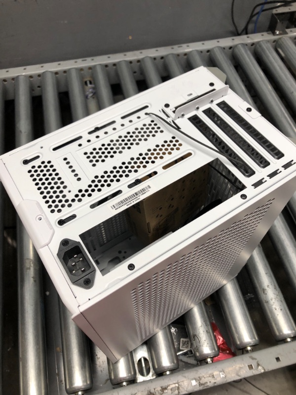 Photo 3 of Cooler Master MasterBox MCB-NR200-WNNN-S00 Computer Case, White