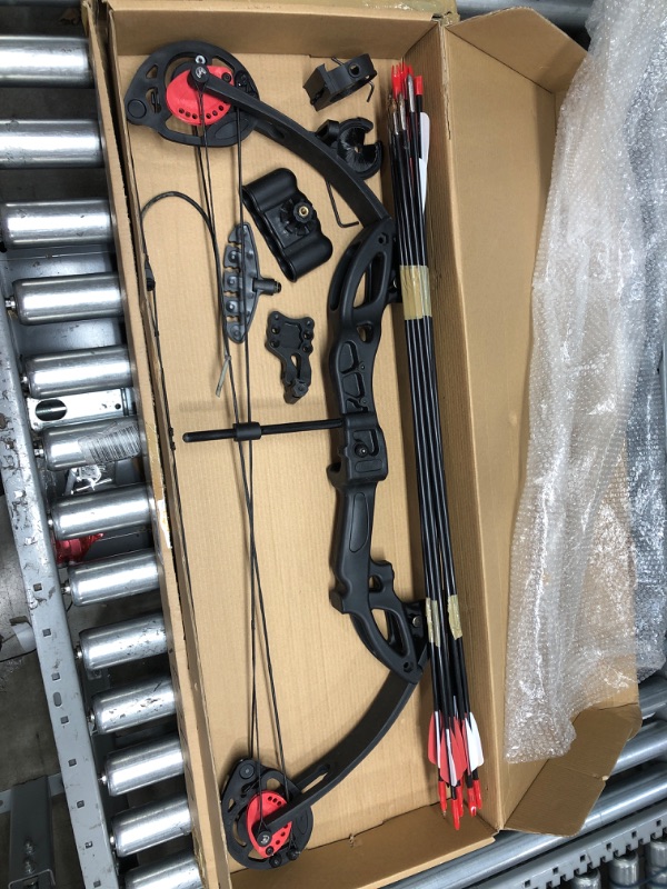 Photo 2 of  Compound Bow and Arrrow Set - 