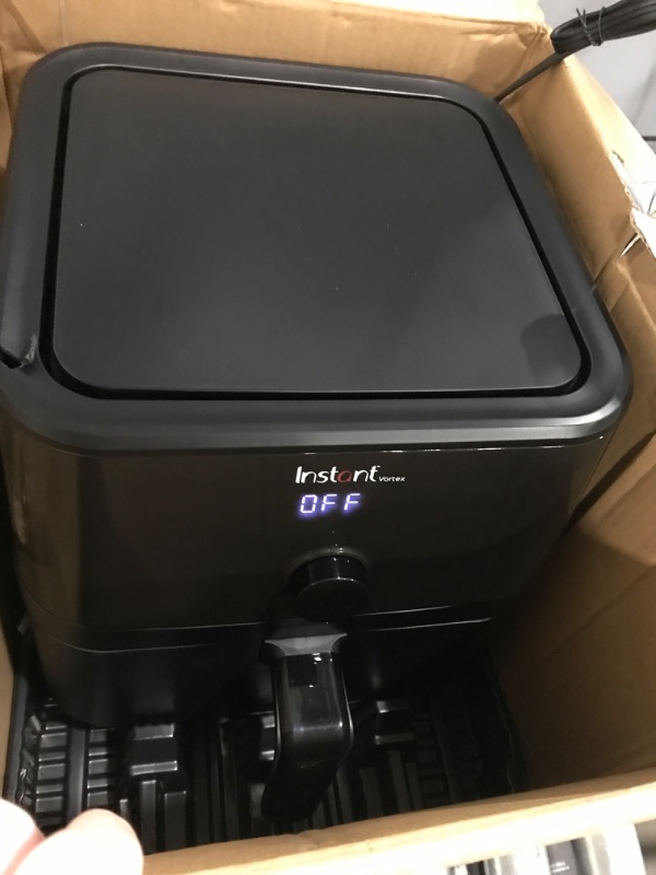 Photo 1 of 5.7 qt. Black Vortex Air Fryer