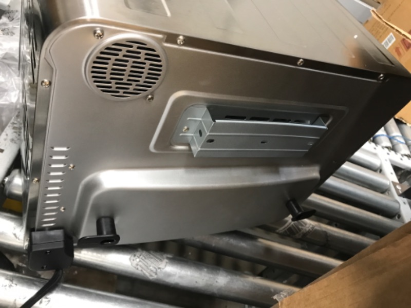 Photo 1 of Instant Omni Pro 19 QT/18L Air Fryer Toaster Oven Combo, From the Makers of Instant Pot, 14-in-1 Functions, Fits a 12" Pizza, 6 Slices of Bread, App with Over 100 Recipes