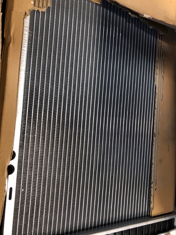 Photo 2 of AUTOSAVER88 34'' Radiator Compatible with 1999-2013 Chevy Silverado 2000-2014 Suburban Tahoe 2002-2013 Cadillac Escalade Avalanche 1999-2013 GMC Yukon 2000-2014 Sierra