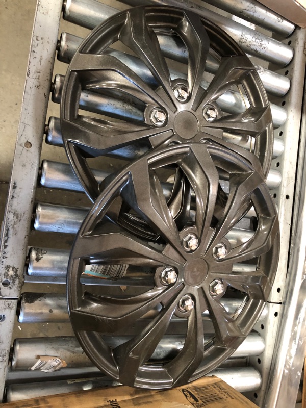 Photo 1 of 16" wheel cover 2 ct