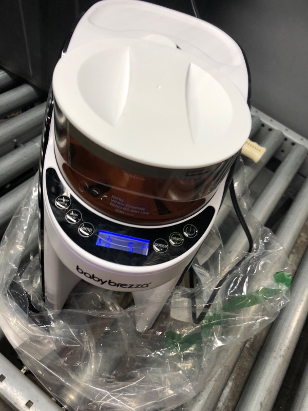 Photo 2 of New and Improved Baby Brezza Formula Pro Advanced Formula Dispenser Machine - Automatically Mix a Warm Formula Bottle Instantly - Easily Make Bottle with Automatic Powder Blending
