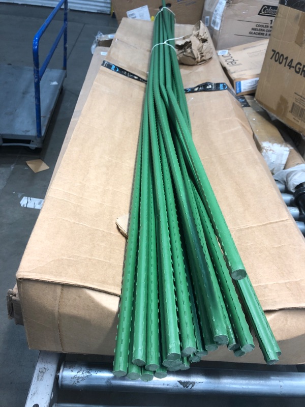 Photo 1 of 24 pack 7' plastic rods green