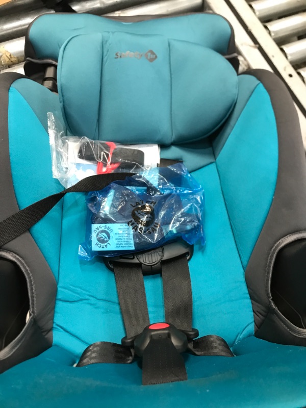 Photo 2 of 
Safety 1st Grand 2-in-1 Booster Car Seat, Forward-Facing with Harness, 30-65 pounds and Belt-Positioning Booster, 40-120 pounds, Capri Teal