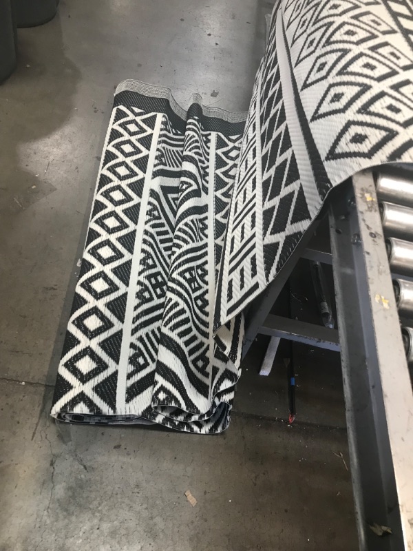 Photo 3 of 10ft by 12ft black and white area rug