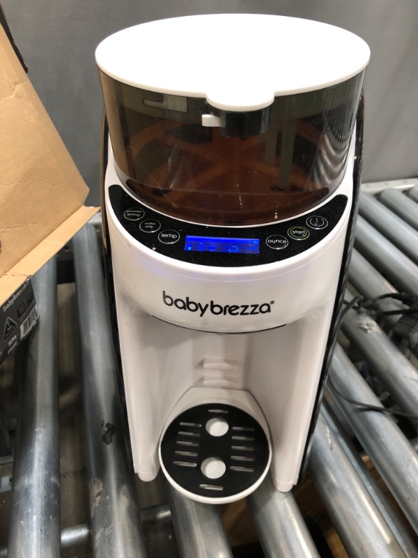 Photo 2 of Baby Brezza New and Improved Formula Pro Advanced Dispenser Machine