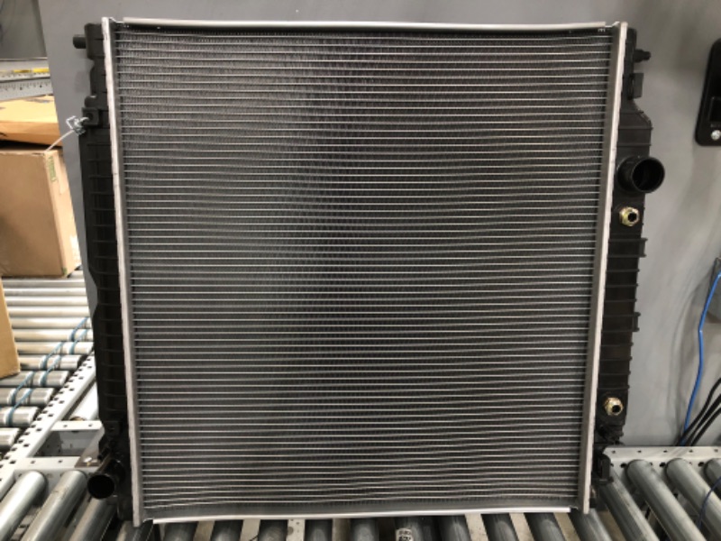 Photo 2 of 2007 Ford F-450/550 Mishimoto Direct-Fit Replacement Radiators, Radiator - PN R2887-at
