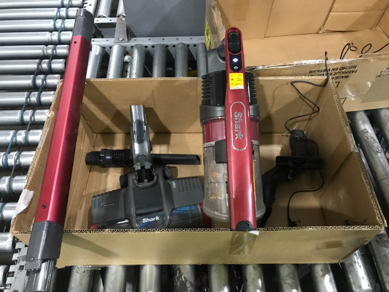 Photo 1 of shark mini vac