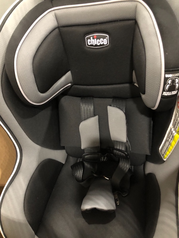 Photo 2 of Chicco NextFit Zip Convertible Car Seat | Rear-Facing Seat for Infants 12-40 lbs. | Forward-Facing Toddler Car Seat 25-65 lbs. | Baby Travel Gear | Carbon