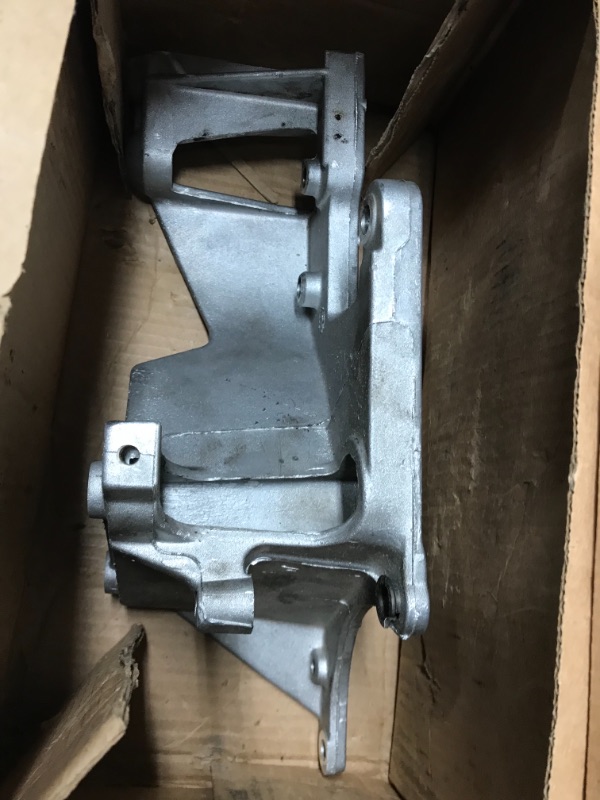 Photo 3 of GM Genuine Parts 10105212 Alternator Bracket, 0