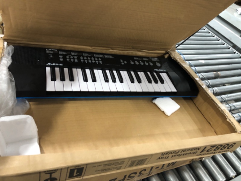 Photo 1 of alesis melody 32