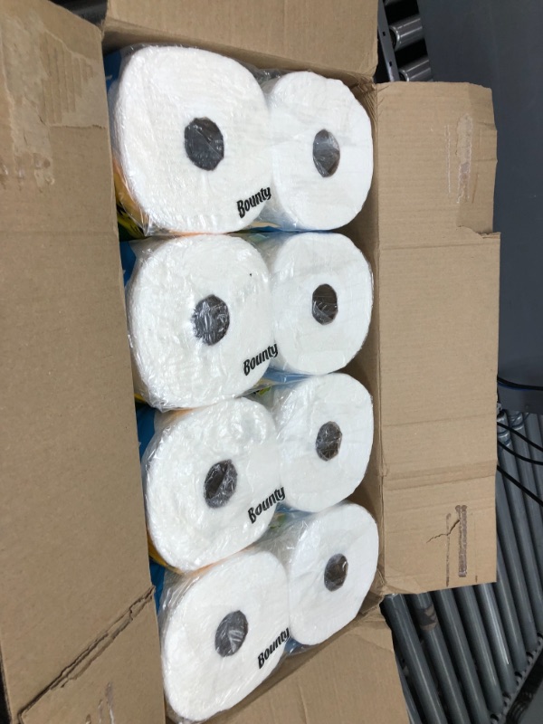 Photo 2 of Bounty Quick Size Paper Towels, White, 4 Packs Of 2 Family Rolls = 8 Family Rolls