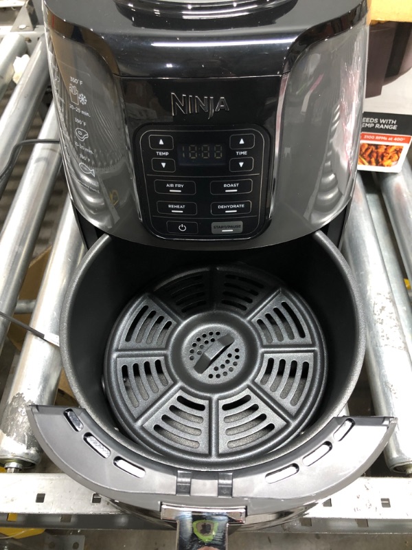 Photo 3 of 4 Qt. Electric Black Air Fryer with Recipe Book (AF101)