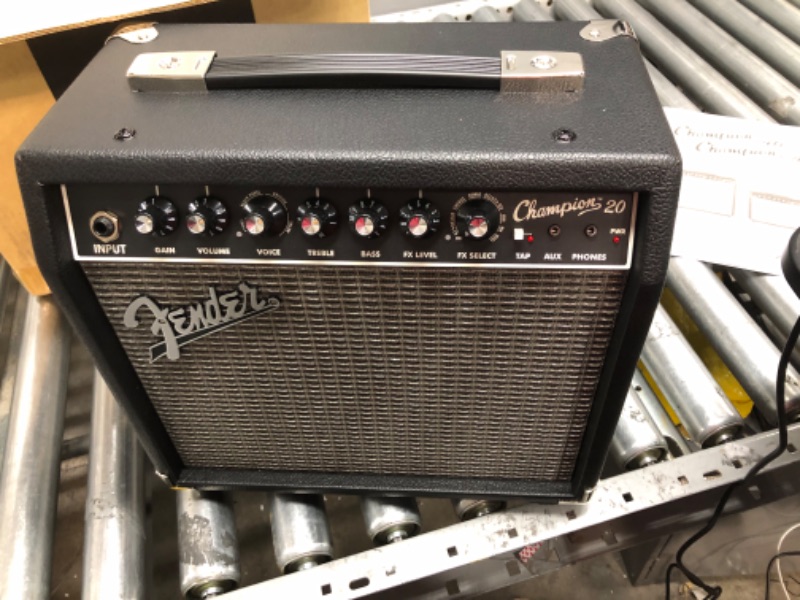 Photo 3 of Fender Champion 20 Guitar Amplifier
