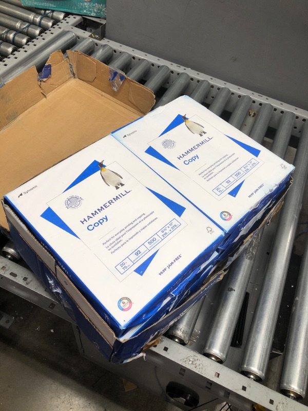Photo 1 of Hammermill Printer Paper, 20 Lb Copy Paper, 8.5 x 11 - 8 Ream (4,000 Sheets) - 92 Bright, Made in the USA
