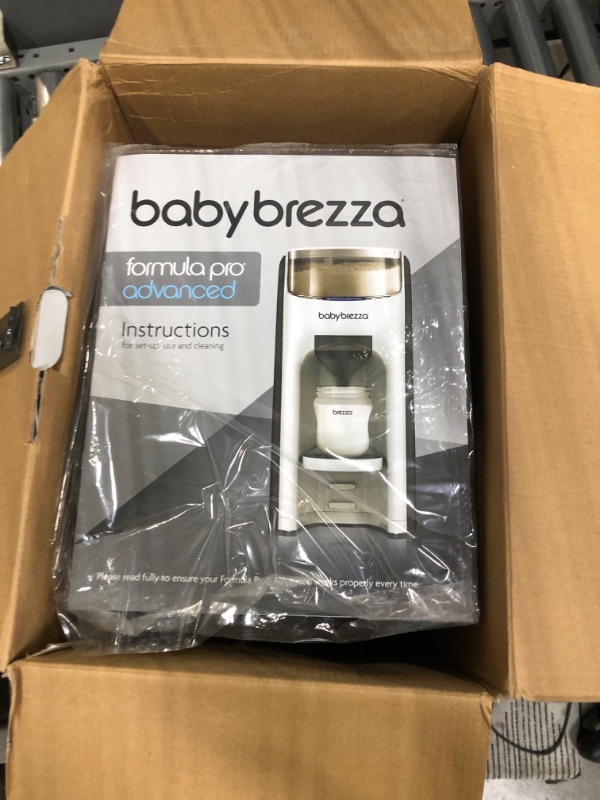 Photo 2 of Baby Brezza New and Improved Formula Pro Advanced Dispenser Machine