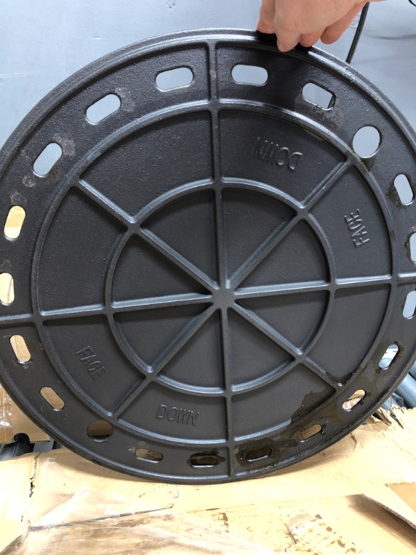 Photo 3 of 30 inch Round Cast Iron Flat