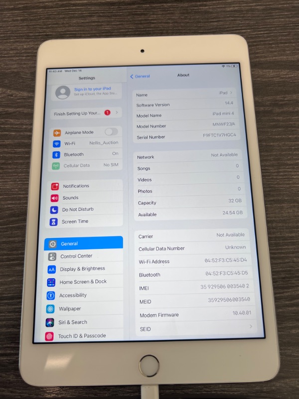 Photo 7 of Apple iPad Mini 4, 32GB, Silver - WiFi (Renewed)
