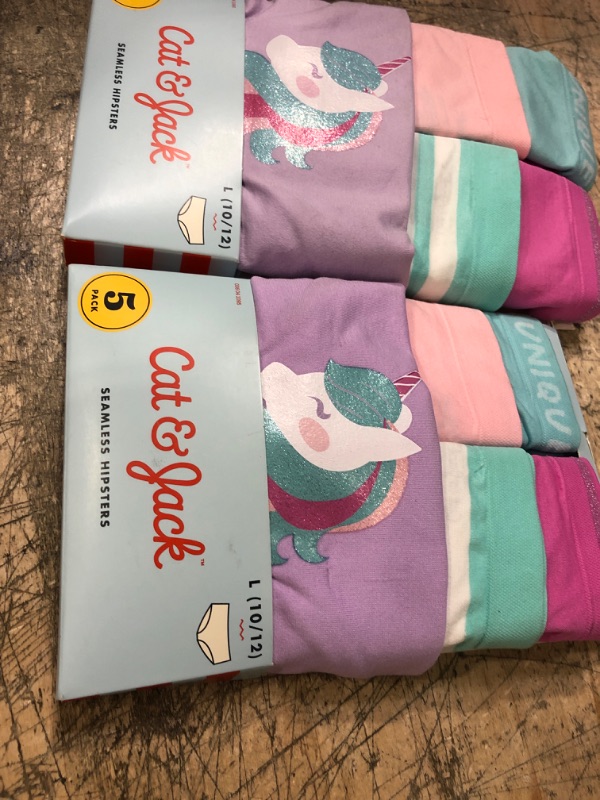 Photo 2 of 2-Girls' 5pk Unicorn Seamless Hipster - Cat & Jack™ L (10/12)
