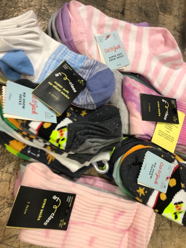 Photo 1 of assorted girl socks assorted sizes 6 items 