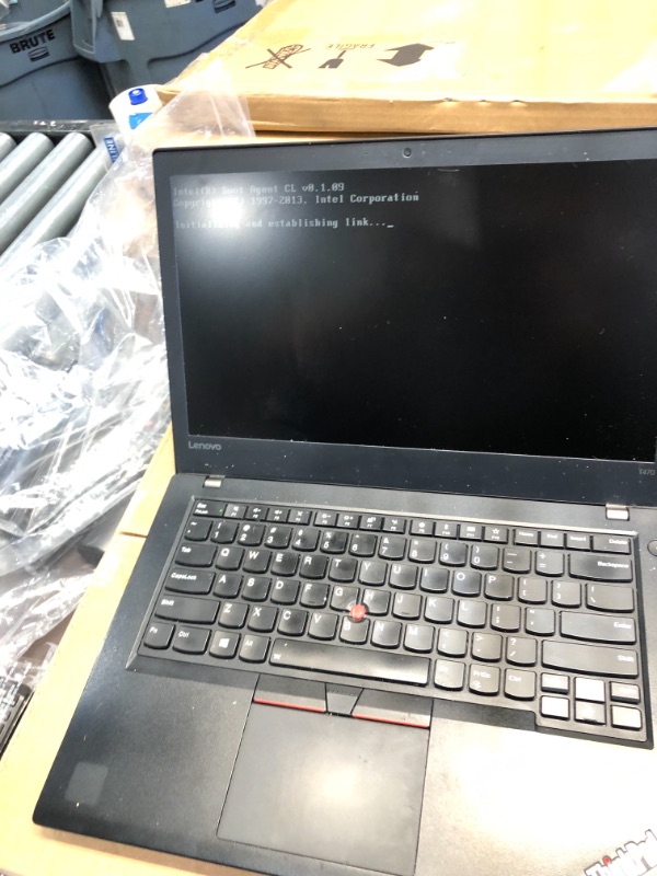 Photo 19 of Lenovo ThinkPad T470 14 FHD Intel Core i5-7300U 2.6GHz, 16GB RAM, 256GB SSD, Windows 10 Pro 64Bit, CAM