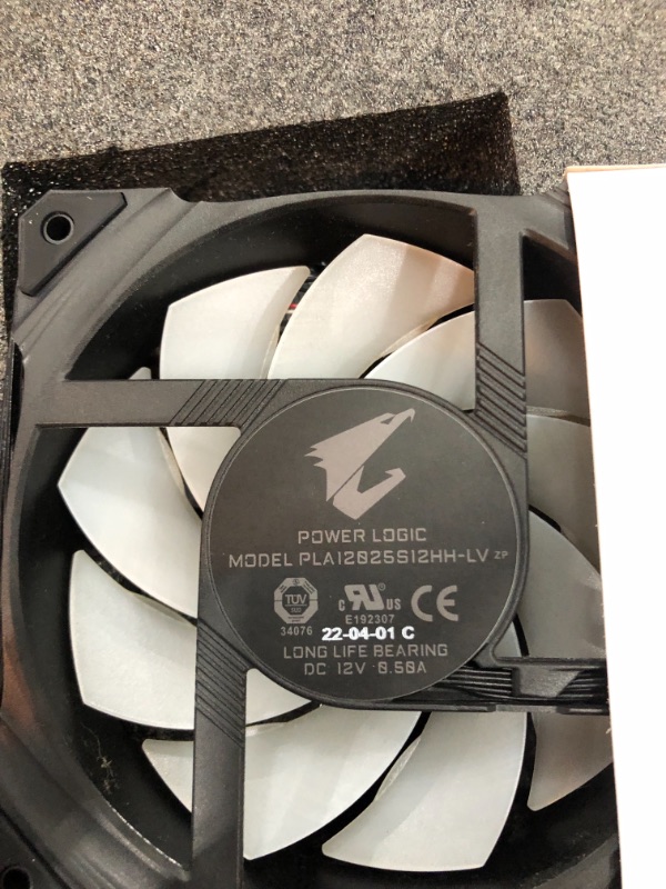 Photo 10 of AORUS WATERFORCE X 360 AIO Liquid CPU Cooler, 360mm Radiator with 3X 120mm ARGB Fans, Adjustable Circular LCD Display with Micro SD Support and RGB Fu
