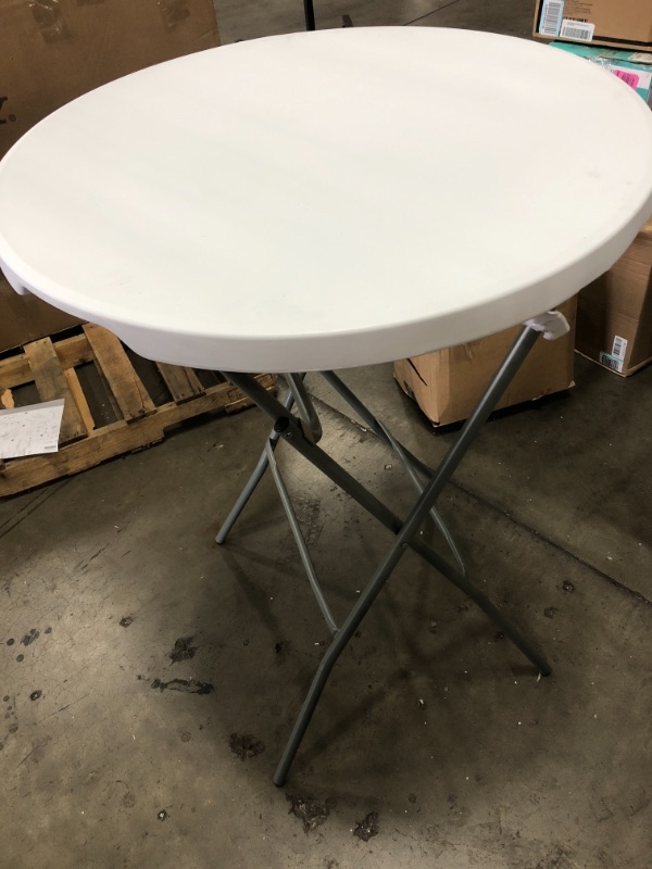 Photo 4 of **MINOR DAMAGE** Flash Furniture  2.63-ft x 2.63-ft Indoor Round Plastic White Folding Banquet Table (3-Person)
