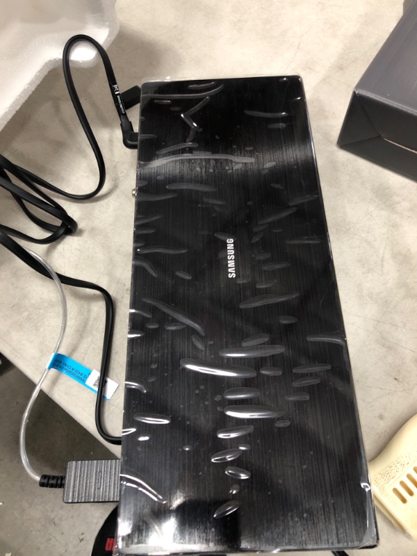Photo 1 of Samsung The Frame LS03B (2022)
