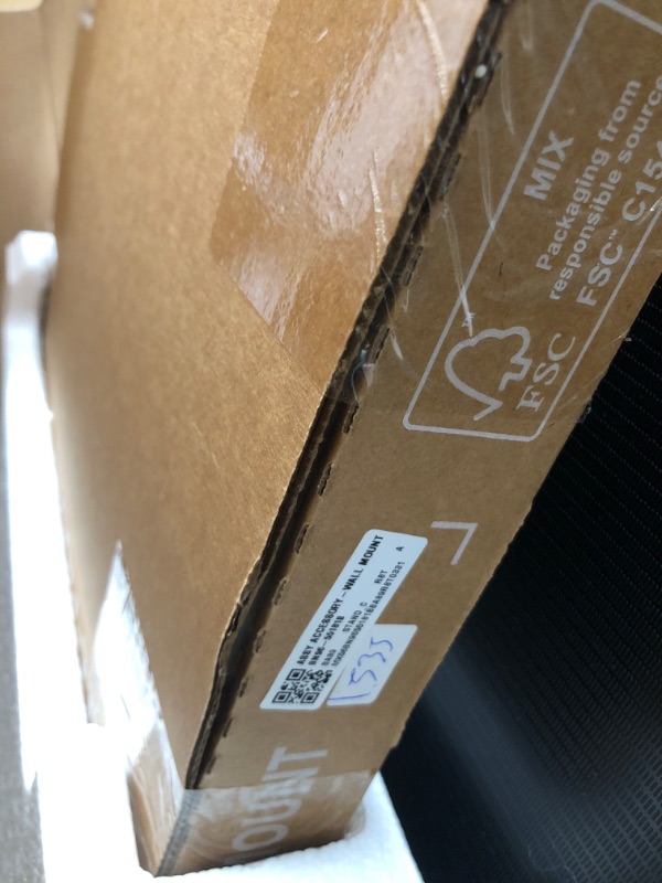 Photo 1 of Samsung The Frame LS03B (2022)
